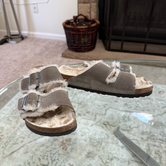 Birkenstock Arizona Shearling Sandals Women’s Size 8 - Picture 4 of 8